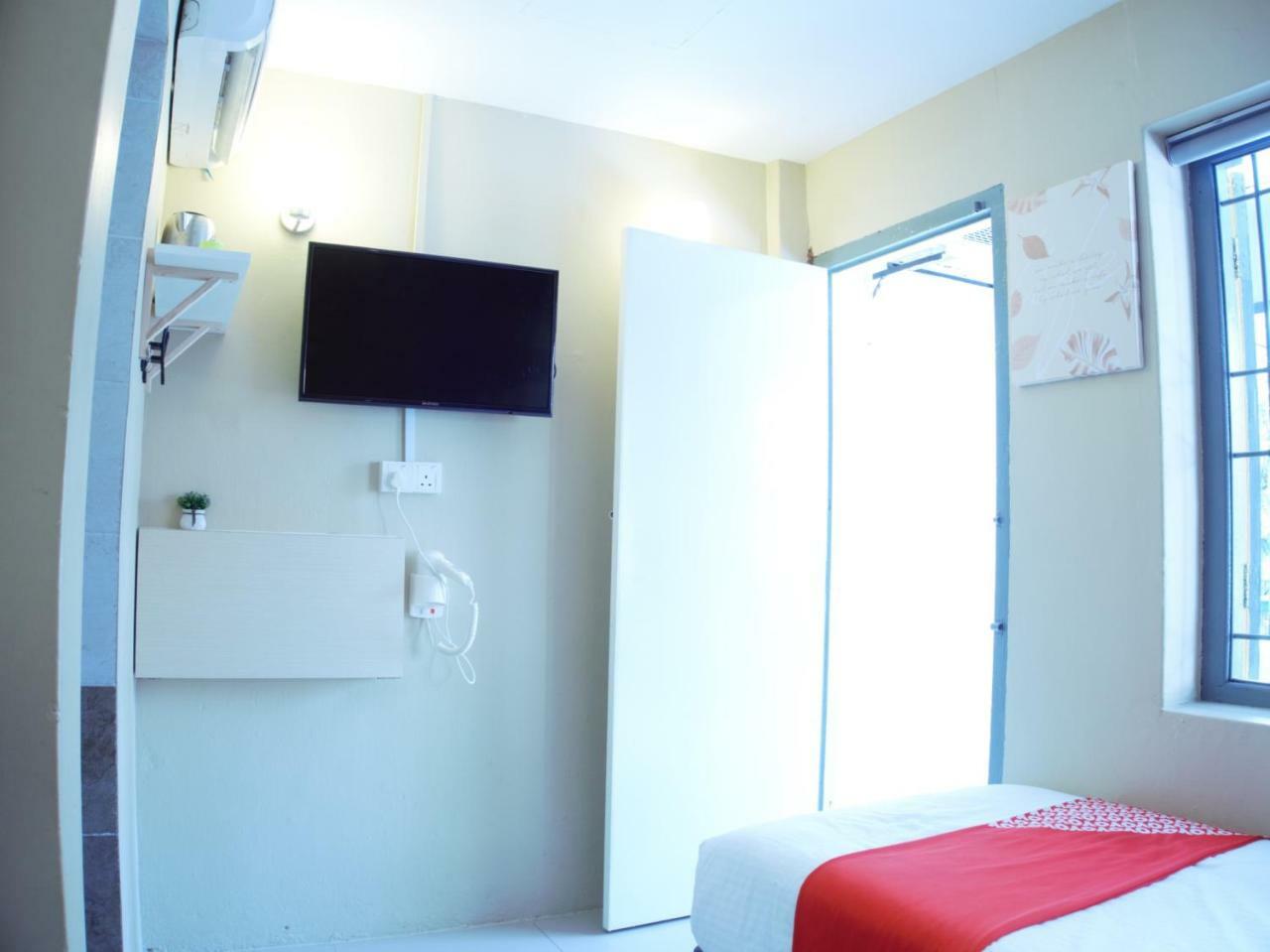 Oyo 90121 Summer House Bed & Cafe กัวลาลัมเปอร์ ภายนอก รูปภาพ